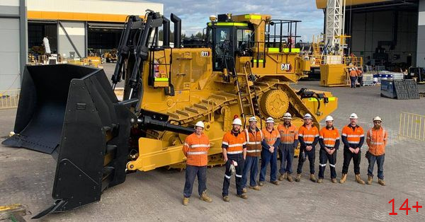 40552 Масштабная модель бульдозер Cat D11 с угольным отвалом в масштабе 1:24 - литье под давлением
