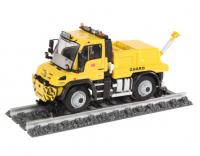9104 Масштабная модель Локомобиль маневровый Mercedes-Benz Unimog U400 ZW "Zagro" в масштабе 1:50