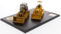 85559 Масштабная модель Cat 977 гусеничный погрузчик 963K гусеничный погрузчик (с буклетом об истории модели) в масштабе 1:50