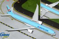12470 Масштабная модель пассажирский самолет Korean Air Boeing 777-300ER (Flaps Down) HL7784 в масштабе 1:200