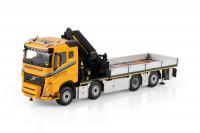 01-4960 Масштабная модель Манипулятор VOLVO FH 5 SLEEPER CAB RIGED FLATBED TRUCK 8X24 в масштабе 1 50