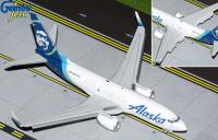 12462 Масштабная модель грузовой самолет Alaska Air Cargo Boeing 737-700F (Flaps Down) в масштабе 1:200