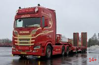 01-5303 Масштабная модель Низкорамный трал SCANIA S HIGHLINE CS20H 6X4 в масштабе 1 50