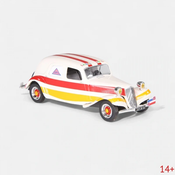 ODEON172 Масштабная модель Citroën Traction 11CV (белый) в масштабе 1 43