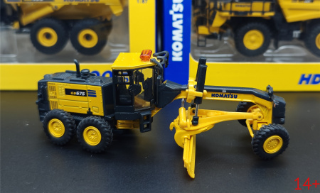 35001 Масштабная модель грейдер Komatsu GD675-6   в масштабе 1:87
