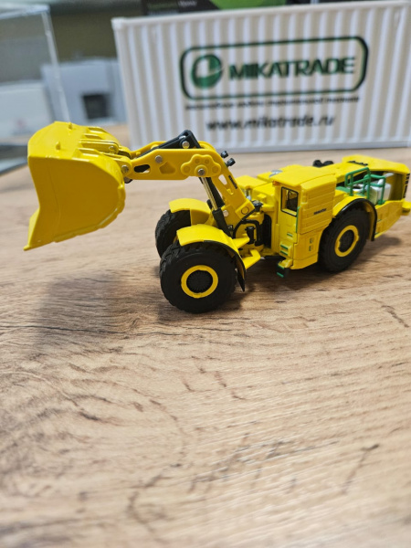 35009 Масштабная модель подземного погрузчика Komatsu WX 22 H  в масштабе 1:87