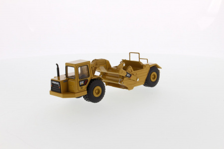 85695 Масштабная модель Колесный трактор-скрепер Cat 611 в масштабе 1:64