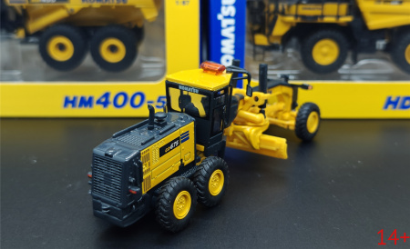35001 Масштабная модель грейдер Komatsu GD675-6   в масштабе 1:87