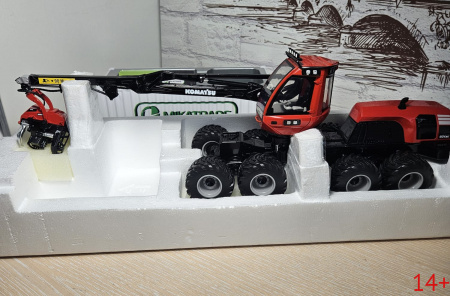 10-4239 Масштабная модель лесозаготовительной машины комбайна Komatsu 931XC.3 харвестер в масштабе 1:32