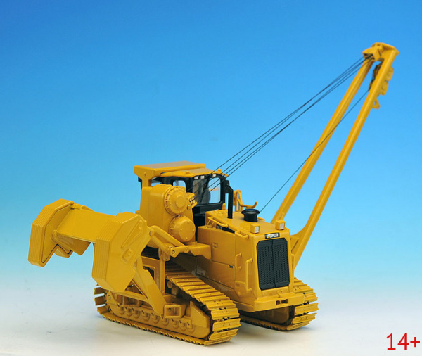 85272 Масштабная модель трубоукладчика CAT 587T 1:50 | Коллекционная модель Caterpillar | Детализированная спецтехника с подвижными элементами