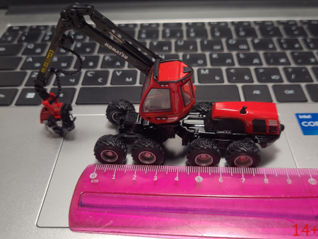 98011 Масштабная модель лесозаготовительной машины Komatsu 931XC  - колесный харвестер в масштабе 1:87