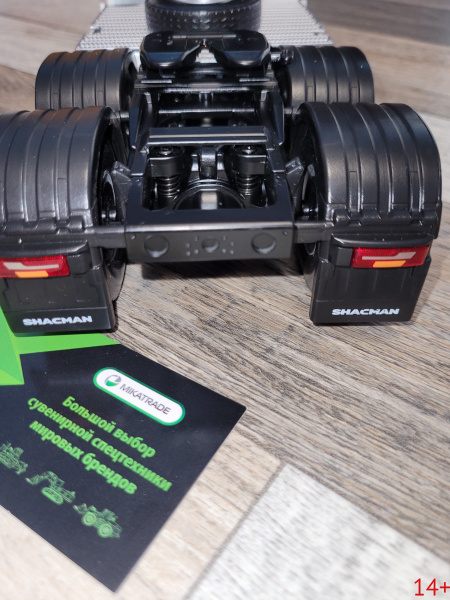 40728 Масштабная модель тягача Shacman Shaanxi X6000 Белый в масштабе 1:24