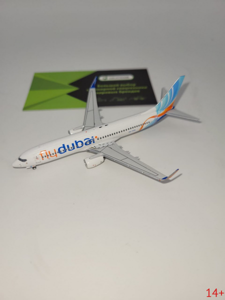 12689 Масштабная модель пассажирского самолета Boeing 737-800 FlyDubai (ФлайДубай) в масштабе 1 400 сплав