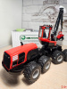 10-4239 Масштабная модель лесозаготовительной машины комбайна Komatsu 931XC.3 харвестер в масштабе 1:32
