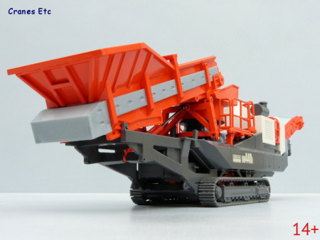 2511/0 Масштабная модель мобильной дробильной установки Sandvik UH440i в масштабе 1:50