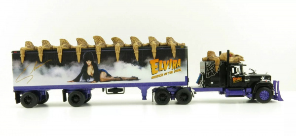 69-0880 Масштабная модель Mack SuperLiner Трейлер Elvira Mistress of the Dark сувенирная продукция в масштабе 1 64