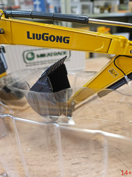 50601 Масштабная модель экскаватор LiuGong CLG950E в масштабе 1:35