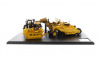 85563 Масштабная модель Скрепер Cat® 621K и скрепер CAT № 70 в масштабе 1:50 с гусеничным трактором D7