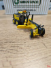 35001 Масштабная модель грейдер Komatsu GD675-6   в масштабе 1:87