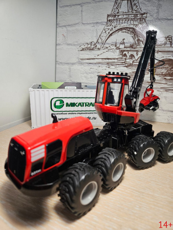 10-4239 Масштабная модель лесозаготовительной машины комбайна Komatsu 931XC.3 харвестер в масштабе 1:32