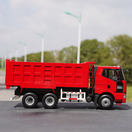 40588/0 Масштабная модель FAW Самосвал красный в масштабе 1:24