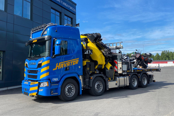 01-5405 Масштабная модель Манипулятор SCANIA R HIGHLINE CR20H 8X4 в масштабе 1 50 
