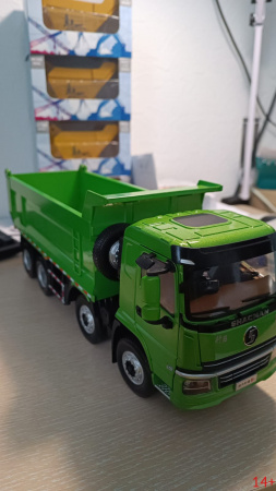 40525 Масштабная модель Shacman Shaanxi X3000 самосвал зеленый 8*4 в масштабе 1:24