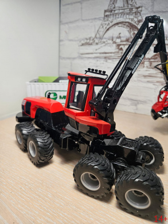 10-4239 Масштабная модель лесозаготовительной машины комбайна Komatsu 931XC.3 харвестер в масштабе 1:32