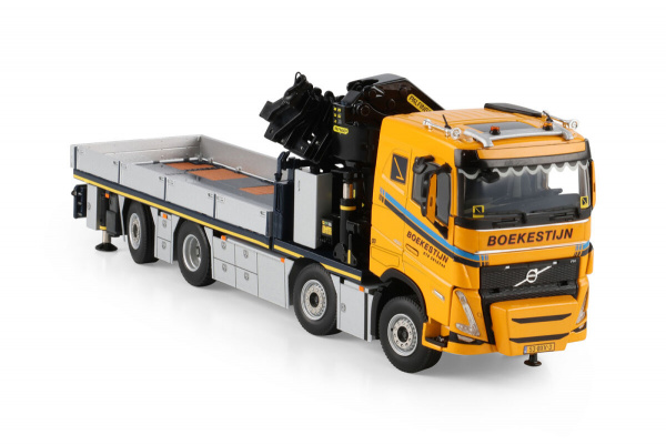 01-4960 Масштабная модель Манипулятор VOLVO FH 5 SLEEPER CAB RIGED FLATBED TRUCK 8X24 в масштабе 1 50
