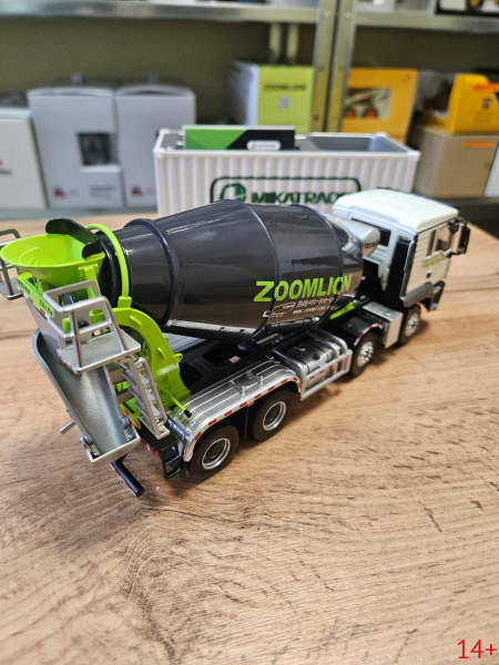 407021 Масштабная модель бетоносмеситель 8*4 Zoomlion Shaanxi Shacman Delong X3000 в масштабе 1:38