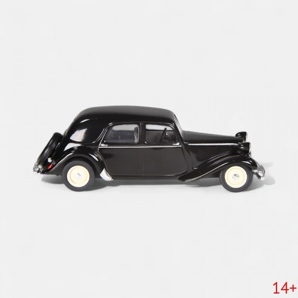 ODEON172-1 Масштабная модель Citroën Traction 11CV (черный) в масштабе 1 43