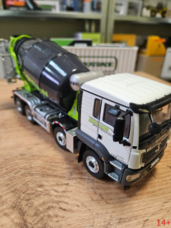 407021 Масштабная модель бетоносмеситель 8*4 Zoomlion Shaanxi Shacman Delong X3000 в масштабе 1:38