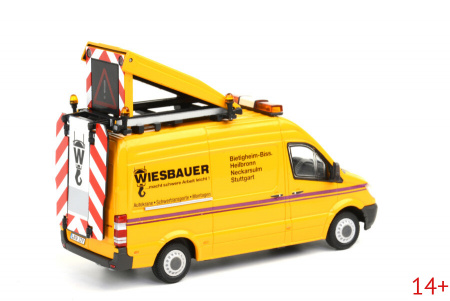 01-1169 Масштабная модель Фургон WIESBAUER; MERCEDES SPRINTER BF 3 4X2 1:50